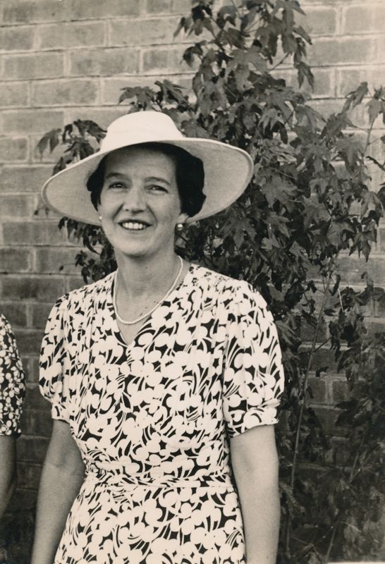 Dorothy Eleanor Dodds (1897-1976)