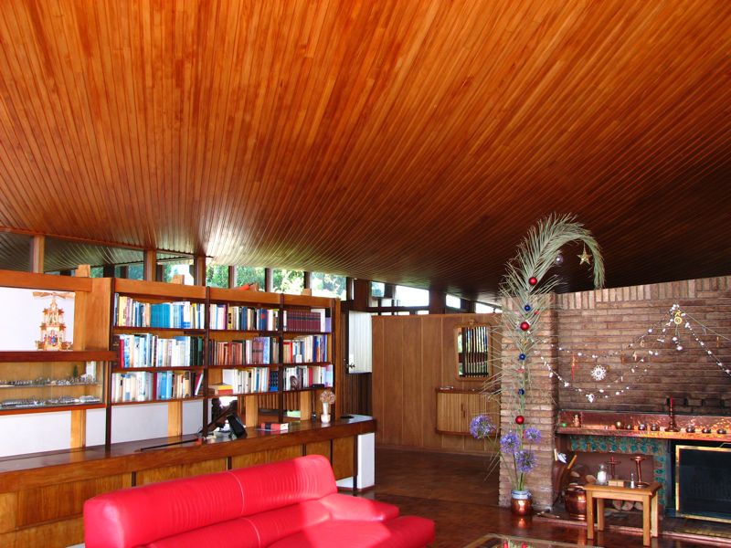 Salon at Christmas