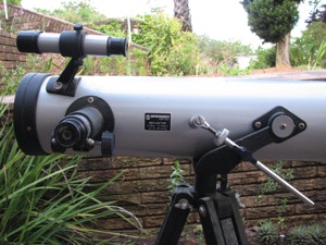 Bresser Optic Telescope  Optical diameter	76mm   F= 700mm  